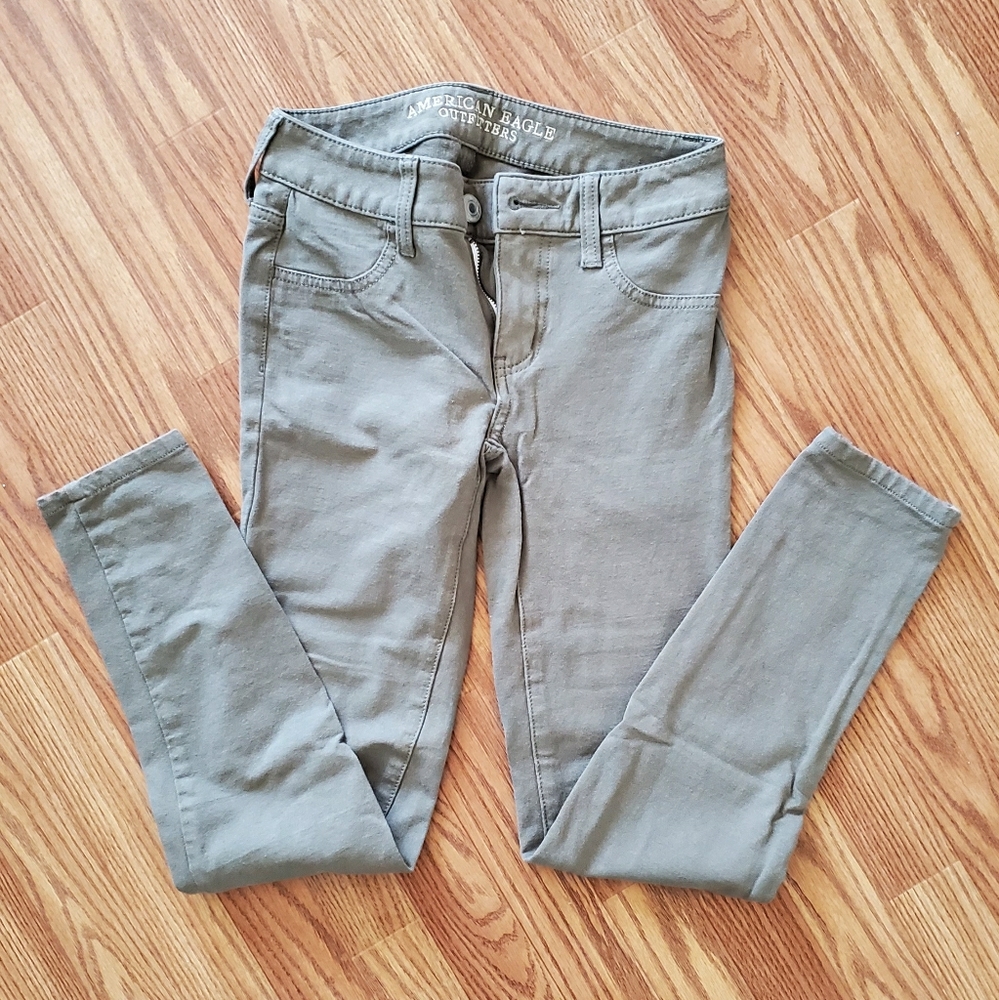 American Eagle Green Super Soft Skinny Jeggings